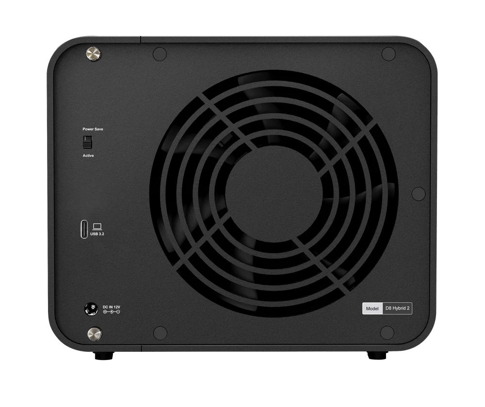 Terra Master D8 Hybrid 2