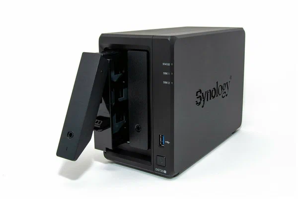 Synology DS720+